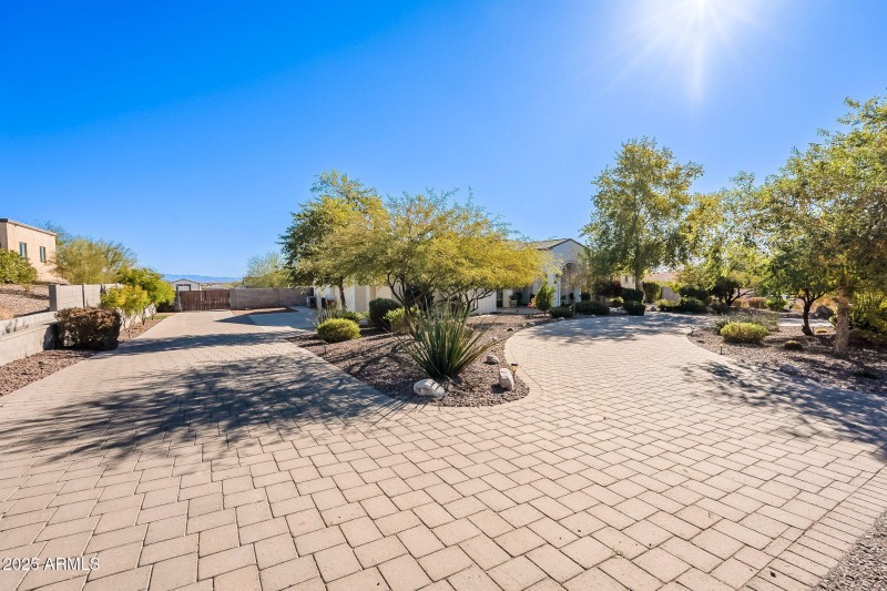 28821 N ASHBROOK Lane