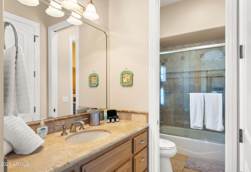 Jack and Jill Bedrooms12