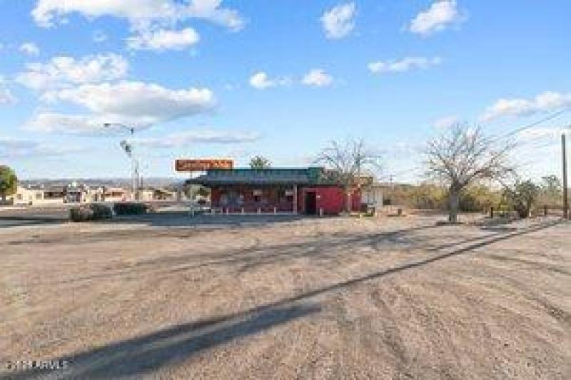 thumbnail-0194482a-a4f8-7215-a793-cda324