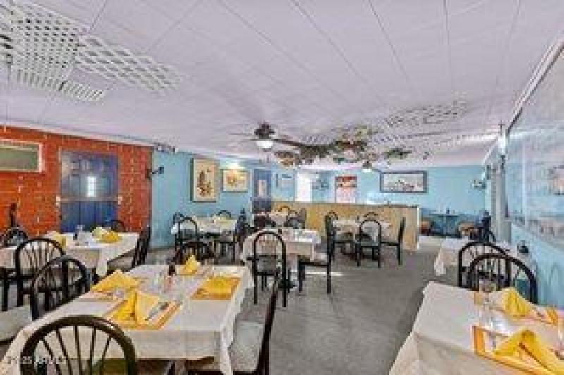 thumbnail-0194482a-aaf1-70f0-8cd5-4c30ce