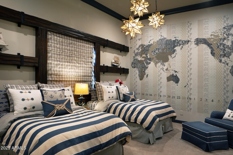 Guest bedrrom 2 with ensuite bath