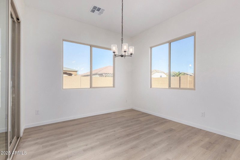 10 - Avenida del Sol