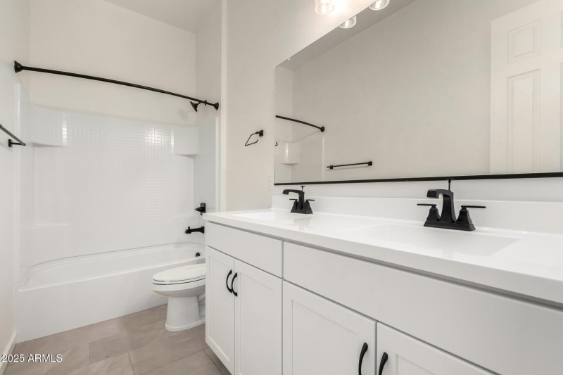 33 - Avenida del Sol