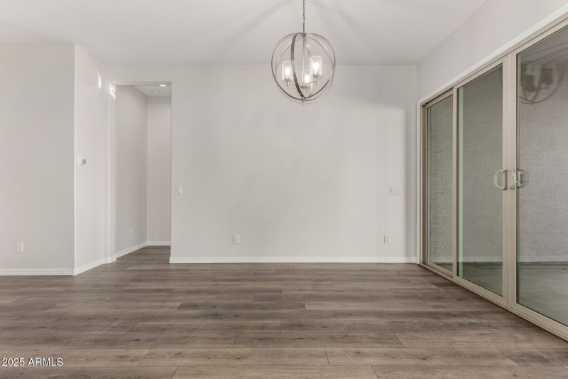 08 - Avenida Del Sol