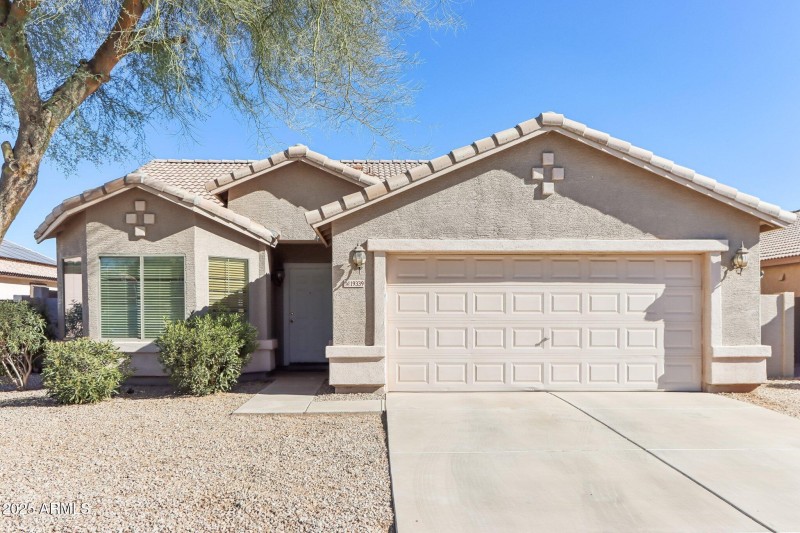 2-web-or-mls-N Madison Rd-002