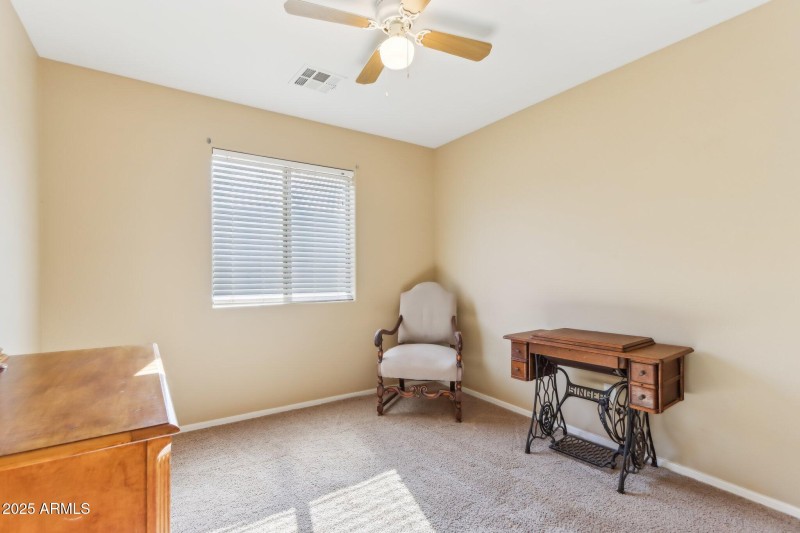 22-web-or-mls-N Madison Rd-022