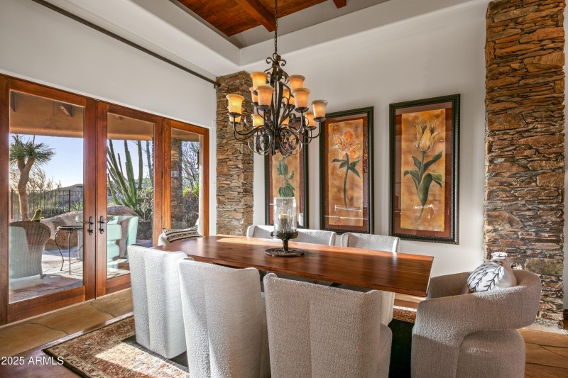 014_Dining Room Vistas