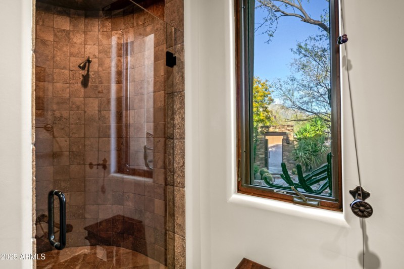 029_Office Ensuite Bath