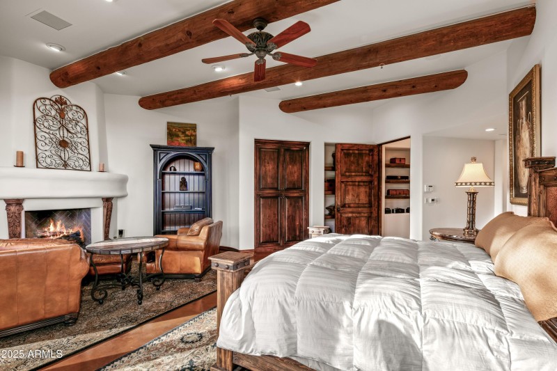 038_Ensuite Luxury Bath Access