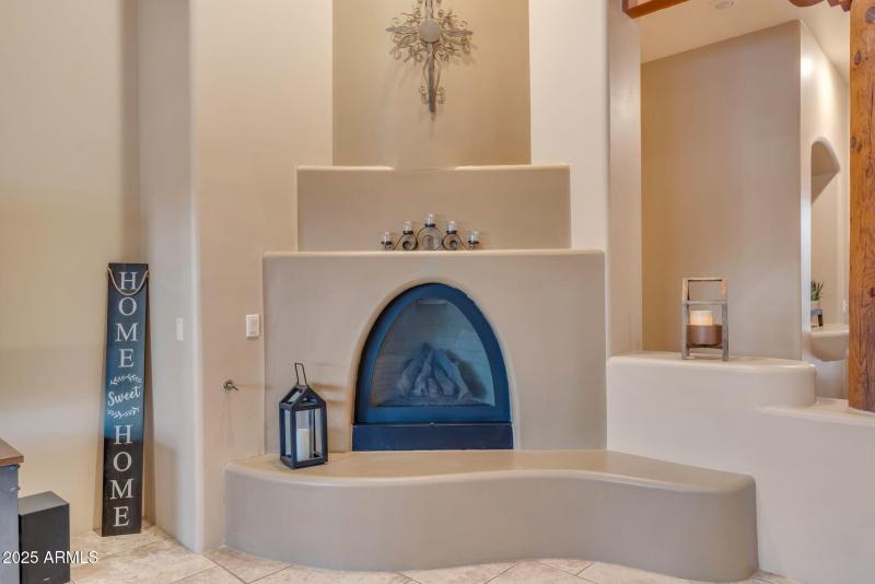 014_26-web-or-mls-26_a736213_610