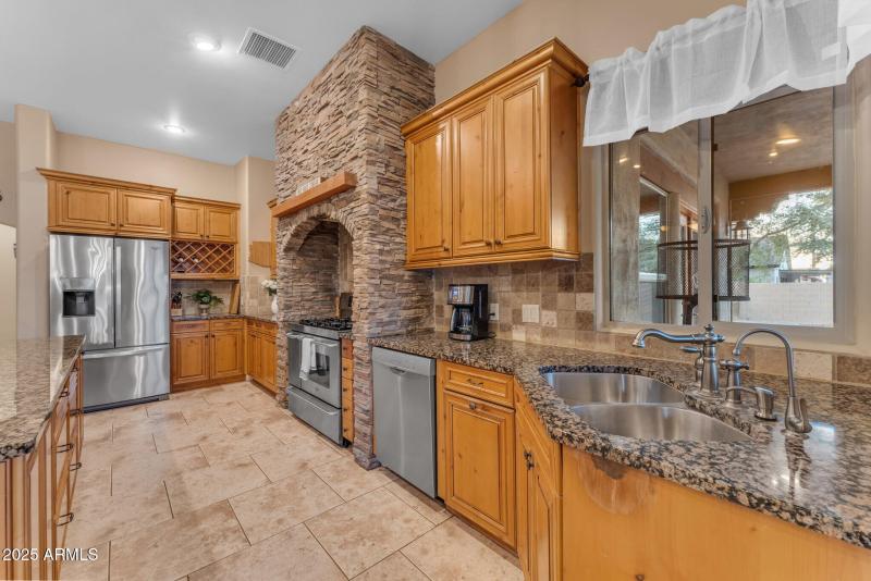 017_29-web-or-mls-29_a736225_819