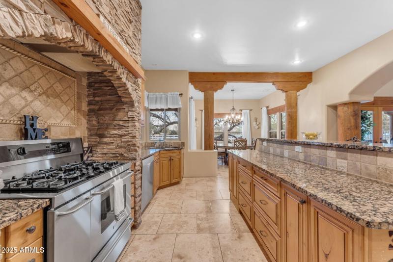 022_34-web-or-mls-34_a736240_771