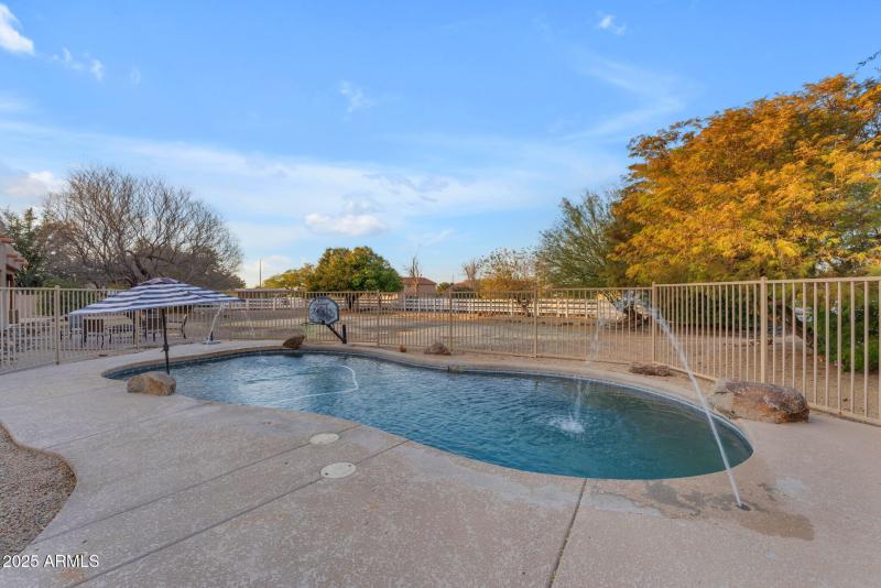 055_72-web-or-mls-72_a736135_729