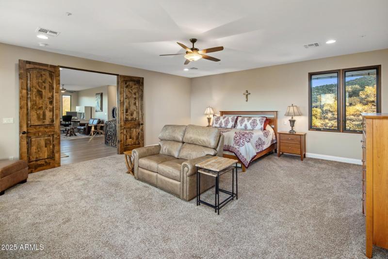 29-web-or-mls-D46A10120 copy