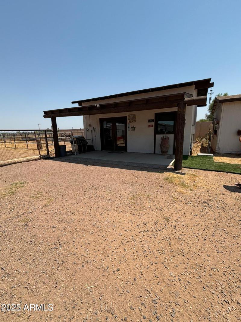 FRONT OF GUESS HOUSE