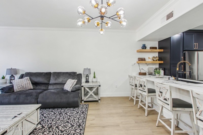 4-web-or-mls-N 76th St 2263-004
