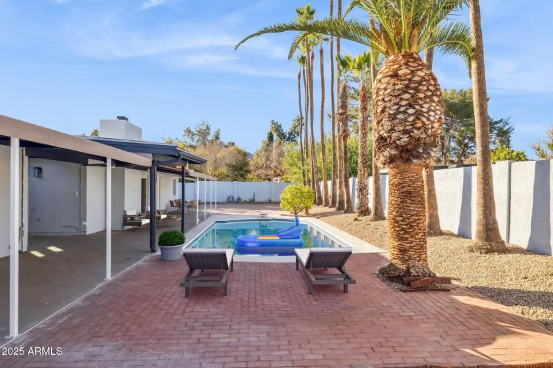 Outdoor Living Poolside Patio
