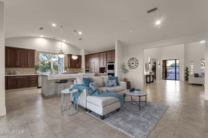 22-web-or-mls-10031-n-palisades-blvd