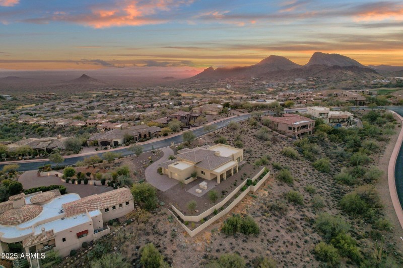 95-web-or-mls-10031-n-palisades-blvd