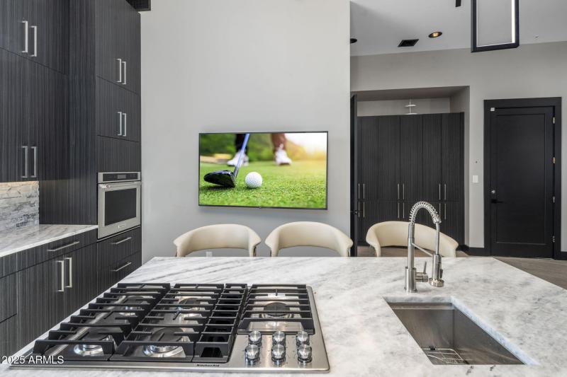 6-web-or-mls-HUB00410