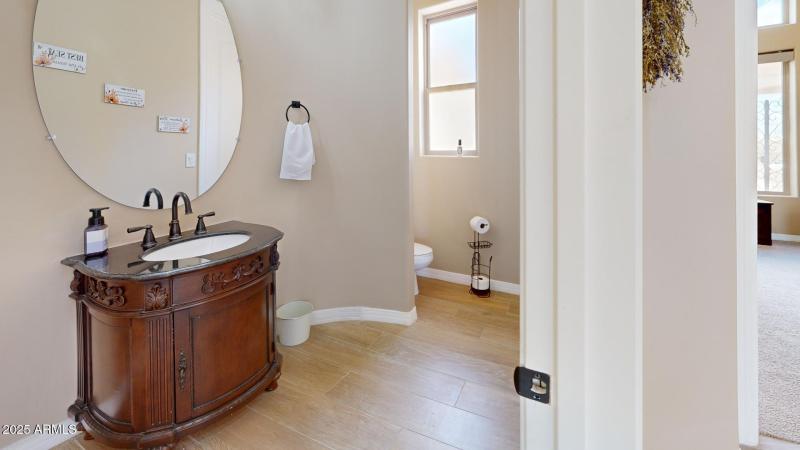 24205-N-65th-Ave-Bathroom 2