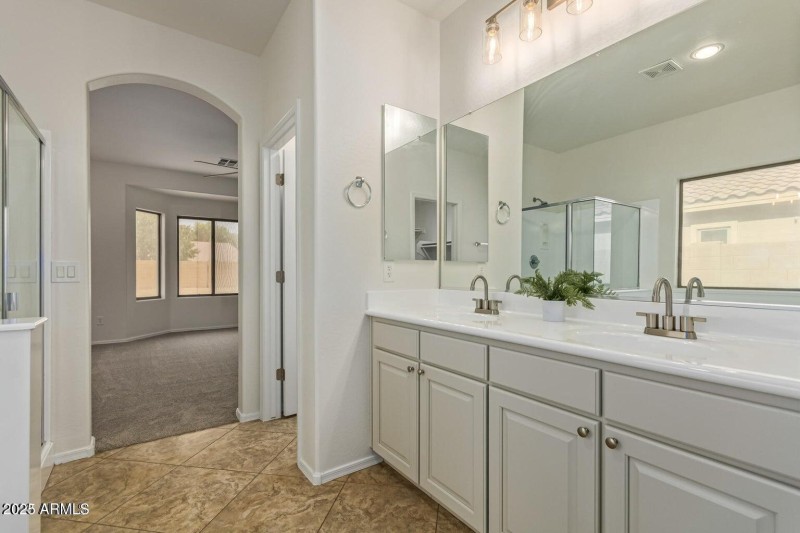 Casa Grande Master Bath