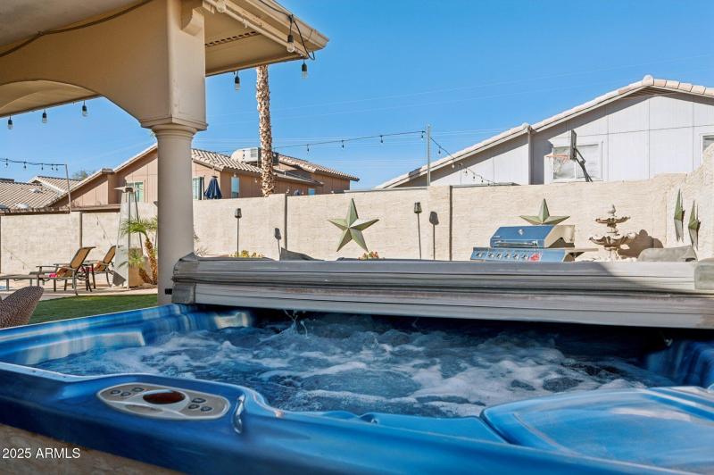 41-web-or-mls-4002-w-questa-dr