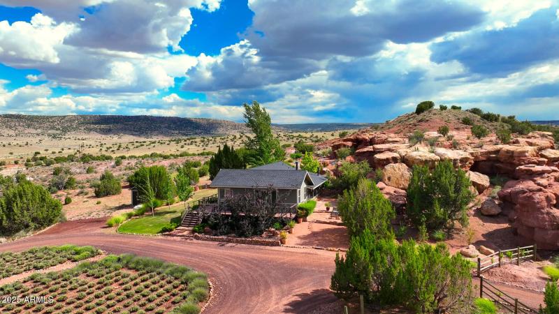 1,560 sq ft Rock House