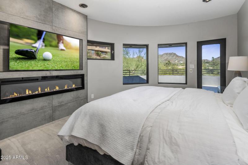 33-web-or-mls-HUB00759