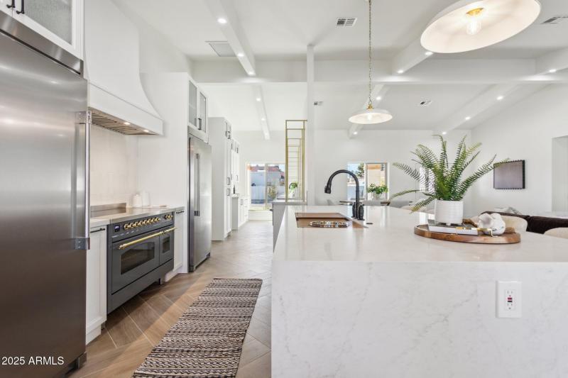 Waterfall quartz island