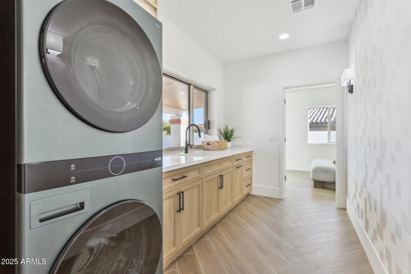 Stylish stackable laundry units