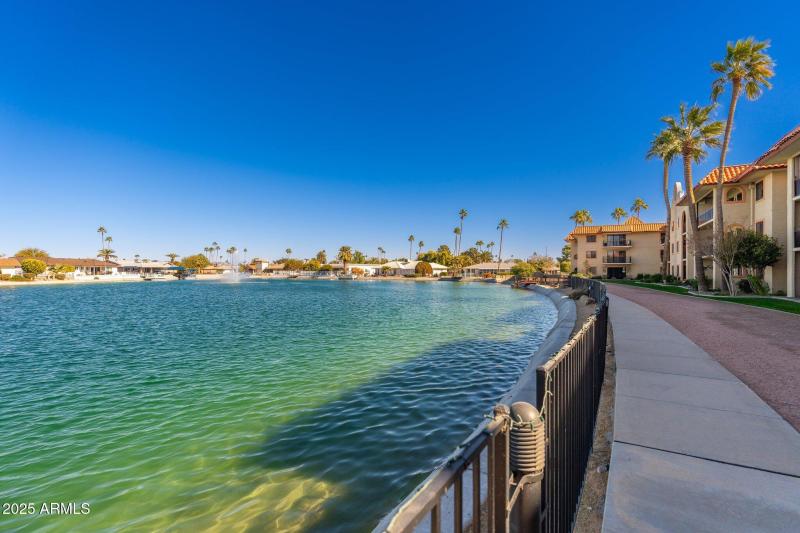 10330 W Thunderbird Blvd APT C119 - 36