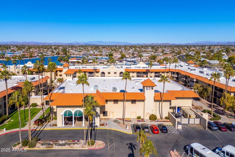 10330 W Thunderbird Blvd APT C119 - 53