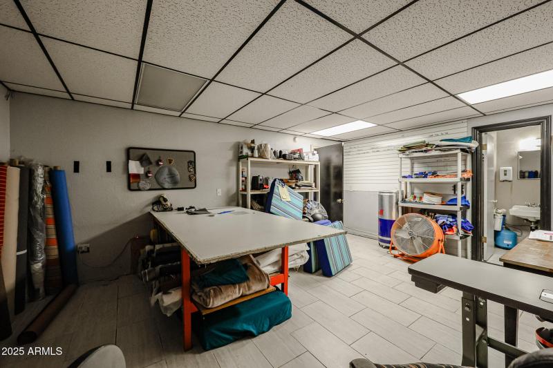 236 S Alma School Rd