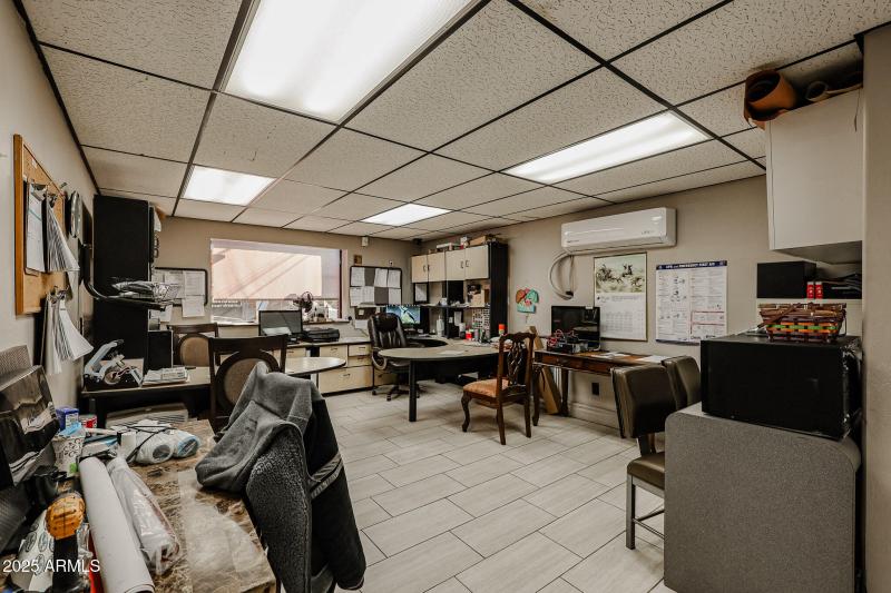 236 S Alma School Rd