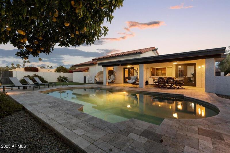 02-42_AustinDSC01256