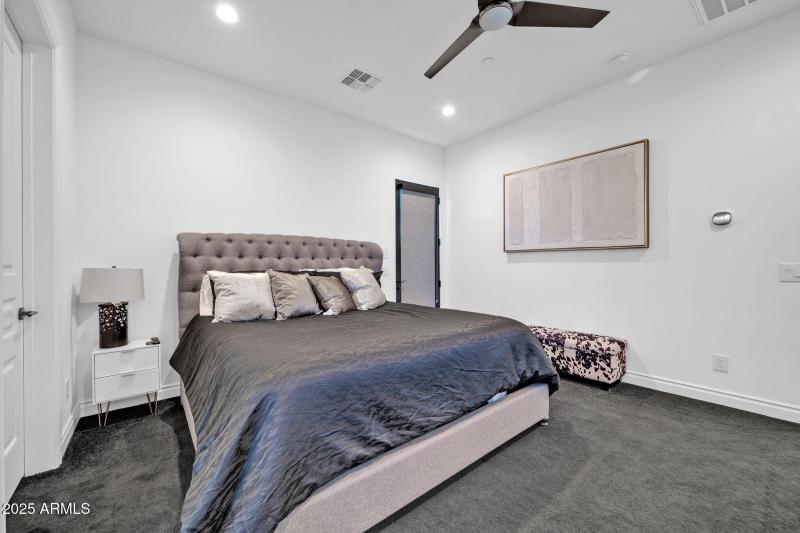 B608363A-912E-42B1-BDC0-8F0626B6A266