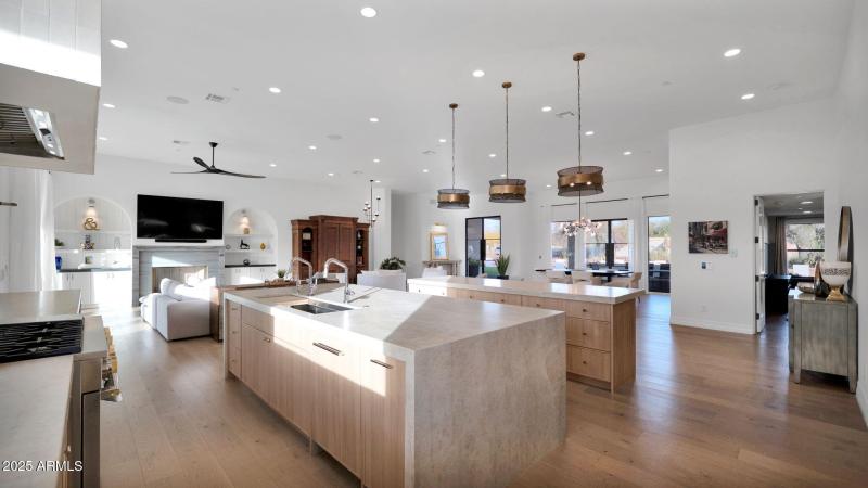 19-web-or-mls-P1228844