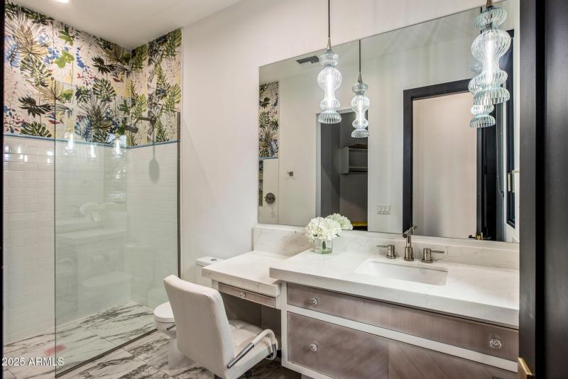 Secondary bedroom ensuite