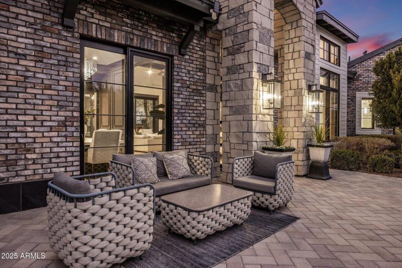 Front yard entertaining area