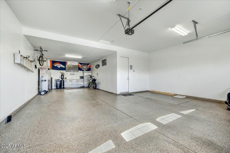 Spacious Garage