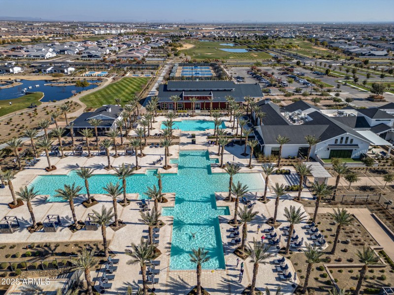 58-web-or-mls-Exterior-9