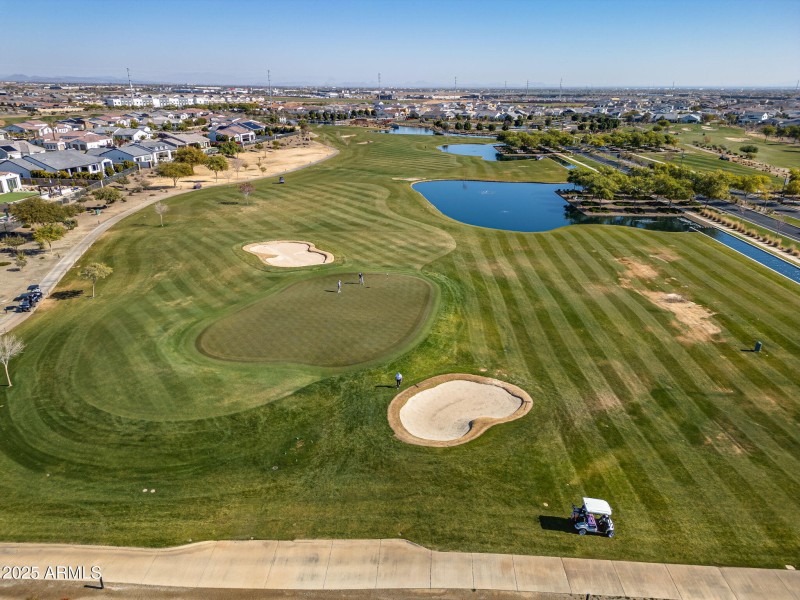 68-web-or-mls-Exterior-19