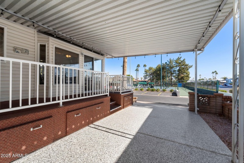 002__111 S Greenfield Rd 488