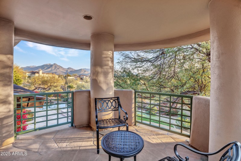 Guest bedroom balcony