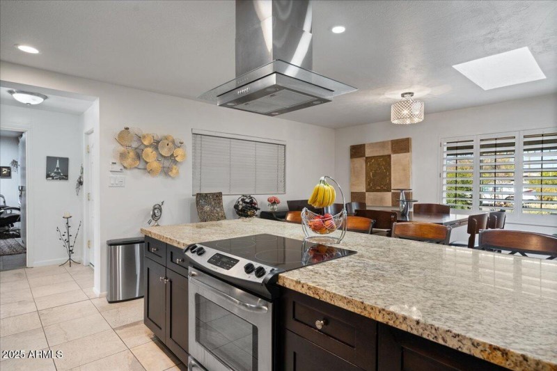 17-Kitchen