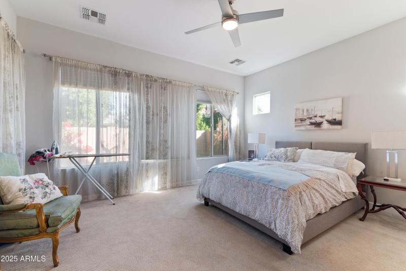 22_12349 n 145th ave-22