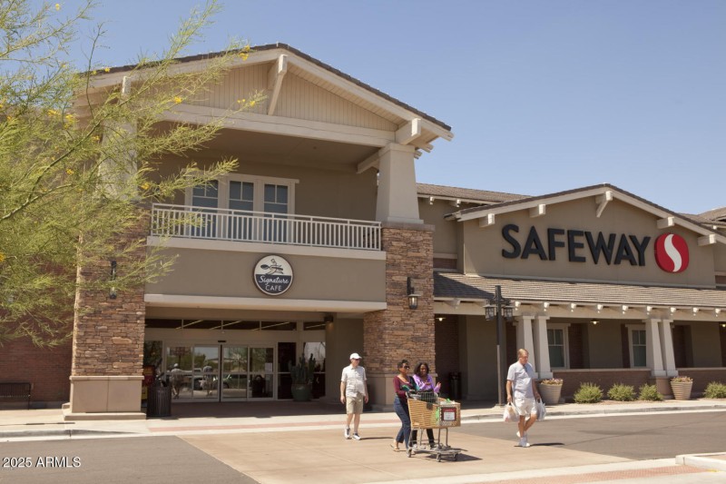 Upscale Safeway within Estrella Mountain
