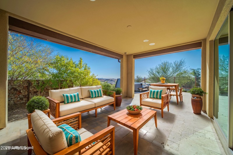 3295-Ten-Bears-WR00031 - Outdoor - Stand