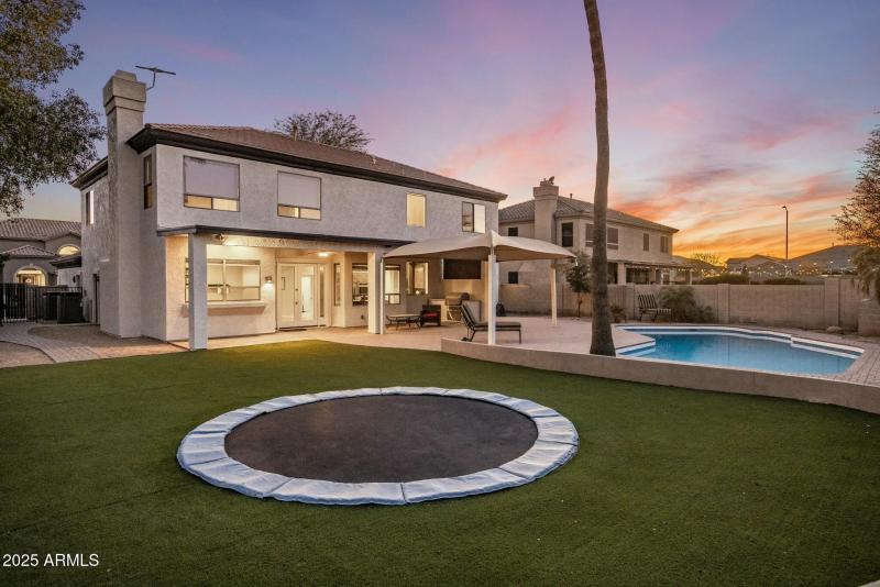 In-Ground-Trampoline
